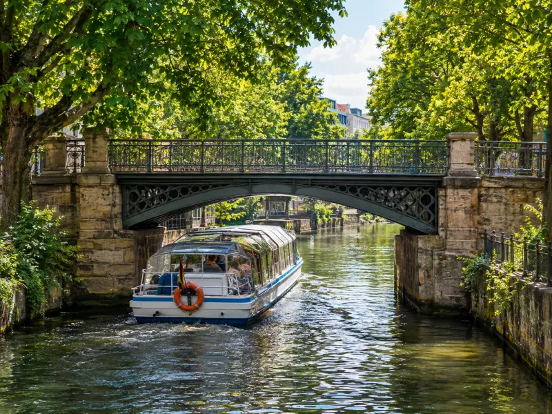 Spree & Landwehr Canal Bridges Tour